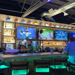 Happy's Sports Lounge