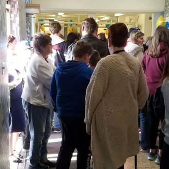 Brews In The Burbs - Great crowd at 2018 event! - Festivals Near Me - Mason, Ohio
