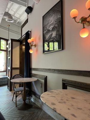 The Albert by null