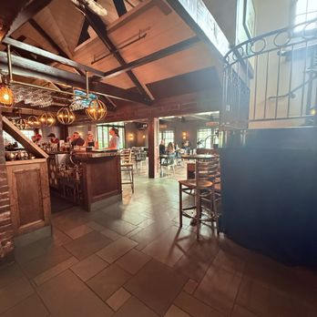 Mill House Brewing Company - Inside, interior, indoor seating, ambiance, vibes - Breweries Near Me - Poughkeepsie, New York Mill House Brewing Company - Inside, interior, indoor seating, ambiance, vibes - Breweries Near Me - Poughkeepsie, New York