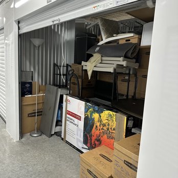 BestPrice Movers - Storage unit packed perfectly by Best Price Movers! - Movers Near Me - Tampa, Florida