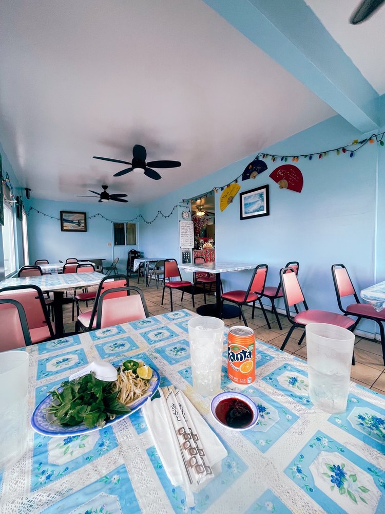 New Saigon Restaurant, Hilo Roadtrippers