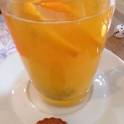 Café Creme - Ingwer-frisch-gepresster-Orangensaft