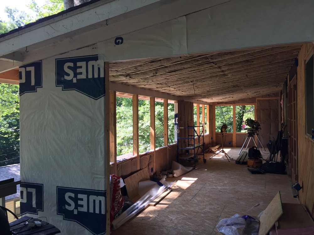 Slide of Strivelli Construction