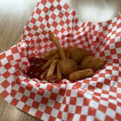 Flip's Burgers - Kids Chicken Nuggets