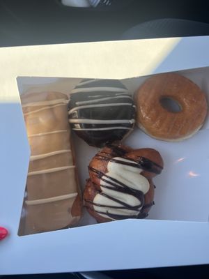 Dutch Monkey Doughnuts by null