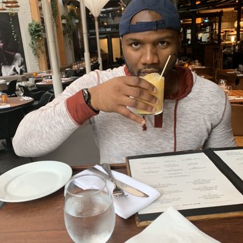 Grinder - Cocktail - Steakhouses Near Me - Montreal, Quebec