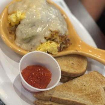 Evergreen Inn Restaurant - Breakfast & Brunch Near Me - Rockford, Michigan