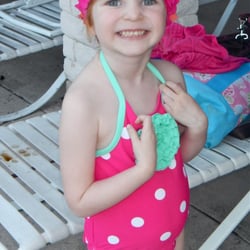 Ronnie's new swim cap!! Ready for her lesson.