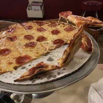 Louie's - Very good pepperoni pizza! - Italian Near Me - Waukegan, Illinois Louie's - Very good pepperoni pizza! - Italian Near Me - Waukegan, Illinois