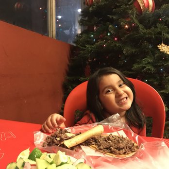 Taco nazo - Just the tastiest. Her new favorite, suadero - a recommendation from the waiter. - Tacos Near Me - Tijuana, BCN Taco nazo - Just the tastiest. Her new favorite, suadero - a recommendation from the waiter. - Tacos Near Me - Tijuana, BCN
