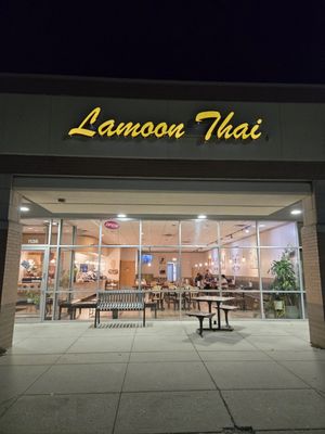Lamoon Thai Restaurant by null