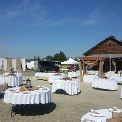 Off The Bone BBQ - We Cater Weddings