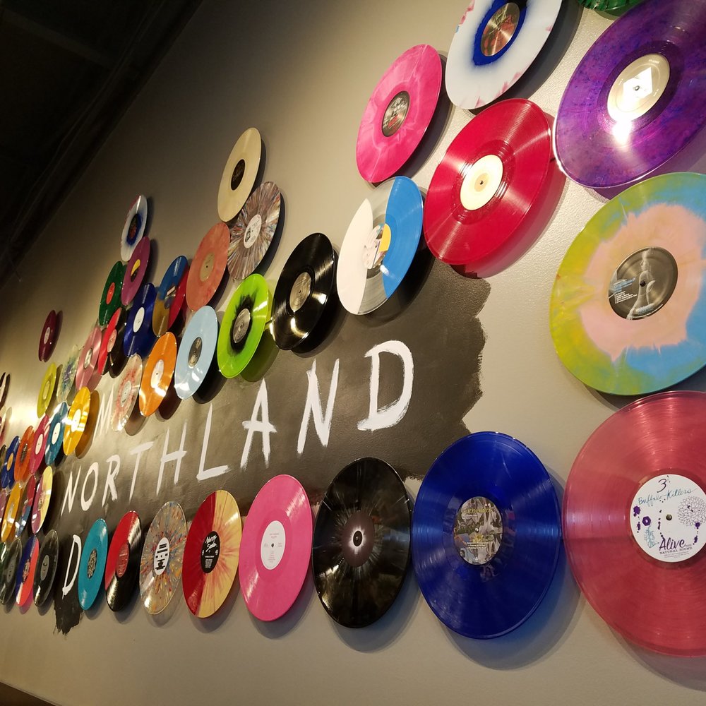 MOD Pizza - Décor - Fast Food Near Me - Kansas City, Missouri MOD Pizza - Décor - Fast Food Near Me - Kansas City, Missouri