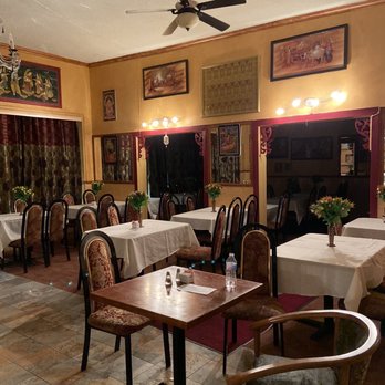 India Oven - Dining room. - Indian Near Me - Tucson, Arizona