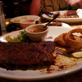 Holston's Kitchen - Steakhouses Near Me - Sevierville, Tennessee