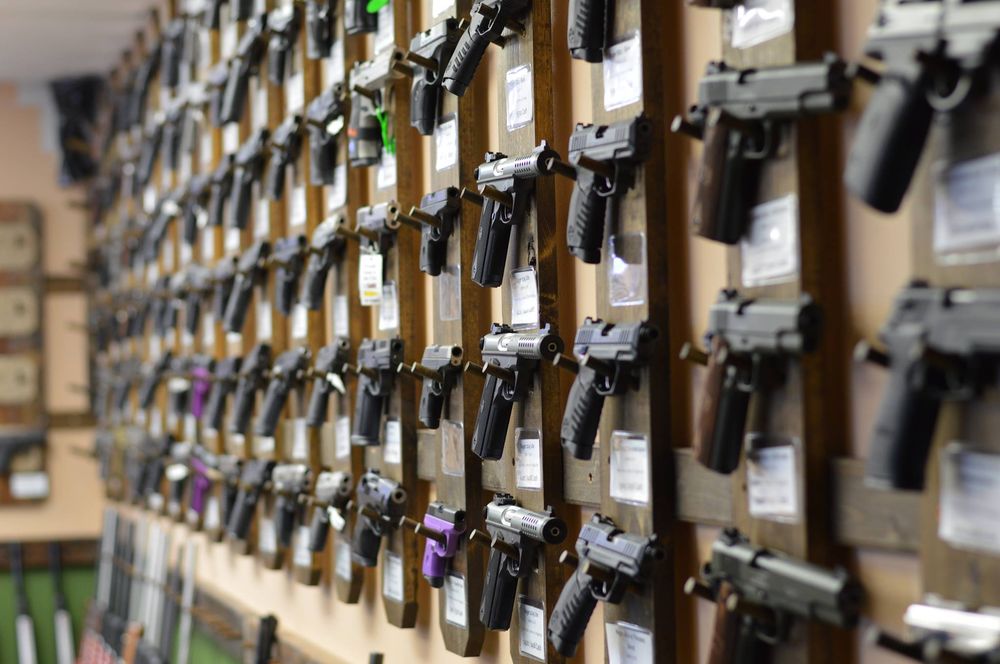 DON’S HOBBY GUNS Updated September 2024 13 W Railroad St, Kearney