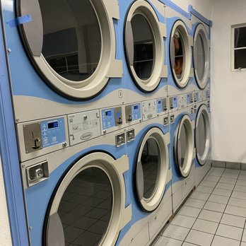 Clean Tide Coin Wash - Dryers - Laundromat Near Me - San Diego, California Clean Tide Coin Wash - Dryers - Laundromat Near Me - San Diego, California