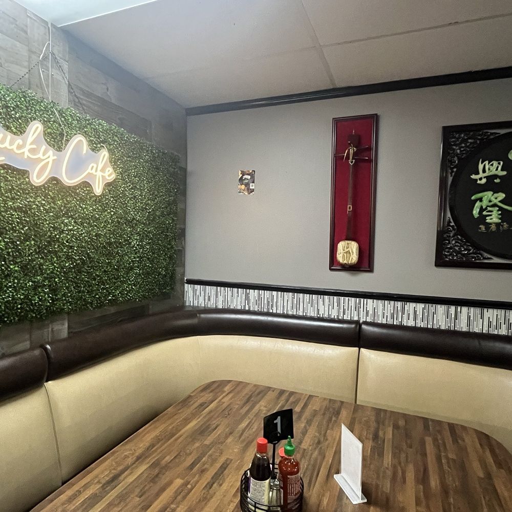 Lucky Cafe - Vietnamese Near Me - The Woodlands, Texas