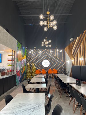 Tight Squeeze Juice Bar by null