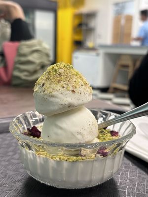 Kabul Icy Treats Cafe شیریخ و‌ژاله by null