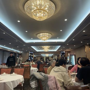 Fung's Kitchen - Interior - Dim Sum Near Me - Houston, Texas
