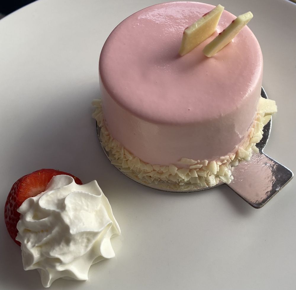PARAGON SEAFOOD RESTAURANT Updated March 2025 110 Marine Pde, Coolangatta