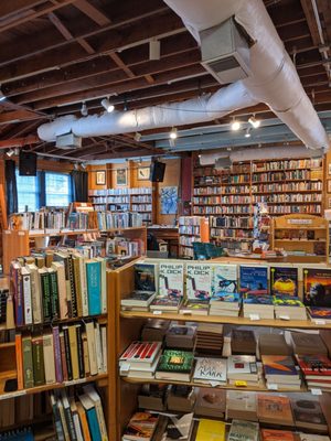 TSUNAMI BOOKS - 23 Photos & 58 Reviews - 2585 Willamette St, Eugene ...