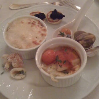 Le Fontainebleau - Macaroni & Cheese with Braised Ribs, Yellowtail Kumquat Amuse Bouche, Swordfish, Smoked Salmon Salad, and more Caviar... - French Near Me - San Diego, California
