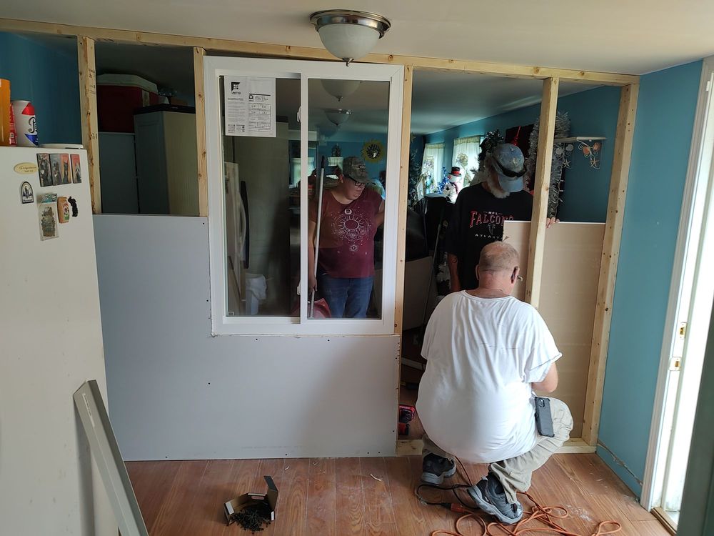 Slide of Donnie Handyman Service