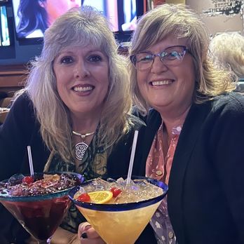 Glory Days Grill - White & red sangria... Super Bowl Sunday 2/2023... drinks are happy hour prices - Sports Bars Near Me - Tampa, Florida Glory Days Grill - White & red sangria... Super Bowl Sunday 2/2023... drinks are happy hour prices - Sports Bars Near Me - Tampa, Florida