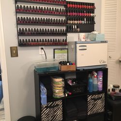 Red Room Hair and Tan - Nice top notch product