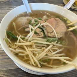 Large bowl of Pho with everything Large bowl of Pho with everything