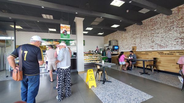 Karla Cuban Bakery: West Flagler Store by null