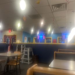 Happy Joes interior