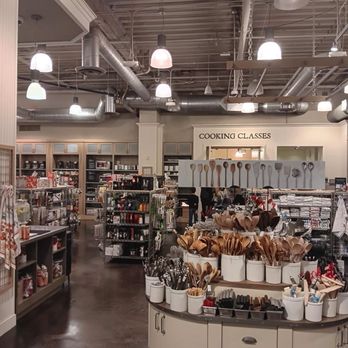 Sur La Table - Kitchen Supplies Near Me - Costa Mesa, California