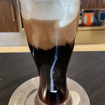 Cabot's Ice Cream & Restaurant - Root Beer Float - Ice Cream & Frozen Yogurt Near Me - Newton, Massachusetts Cabot's Ice Cream & Restaurant - Root Beer Float - Ice Cream & Frozen Yogurt Near Me - Newton, Massachusetts
