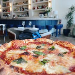 Issabella's - Margarita Pizza