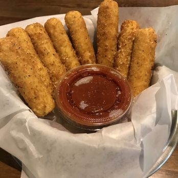 Dawg Park - Hot Motz - New American Near Me - South Barrington, Illinois