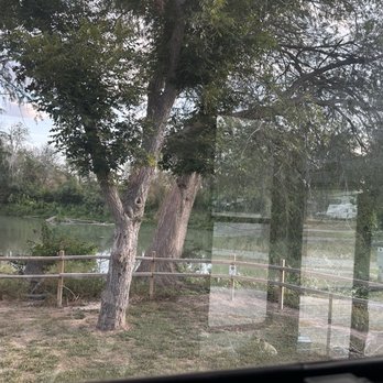 River Shade RV Park - RV Parks Near Me - Seguin, Texas