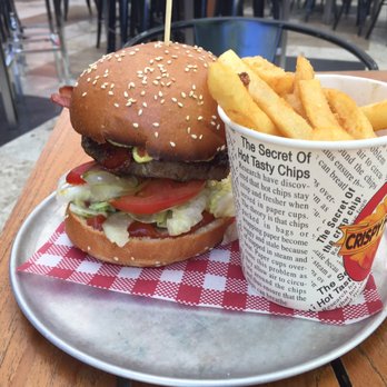 Commodore Hotel - Waygu burger - Pubs Near Me - North Sydney, NSW Commodore Hotel - Waygu burger - Pubs Near Me - North Sydney, NSW