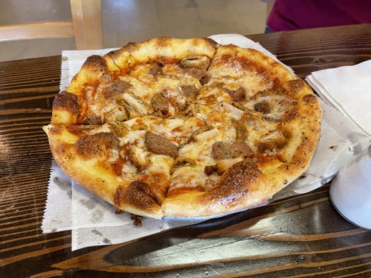 Pizzeria Leopold by null