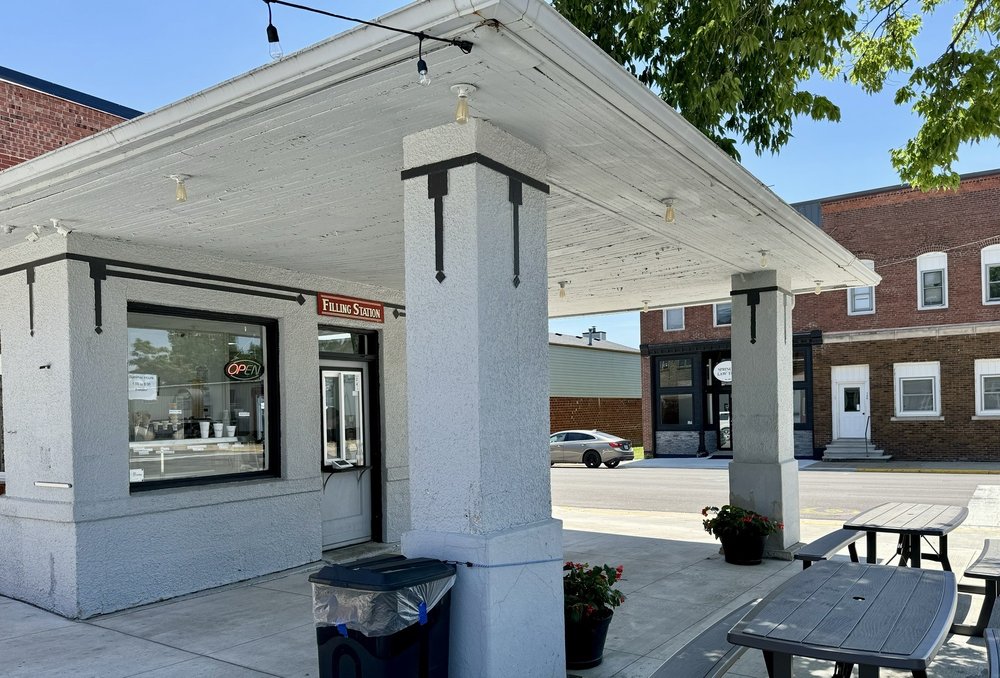 The Filling Station Logo