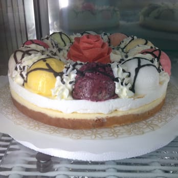 Brustolón - Menuda tarta casera con bolas de helado!!!!!!! - Ice Cream & Frozen Yogurt Near Me - Valencia, V Brustolón - Menuda tarta casera con bolas de helado!!!!!!! - Ice Cream & Frozen Yogurt Near Me - Valencia, V