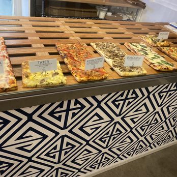 Faro - Pizza Near Me - Flagler Beach, Florida