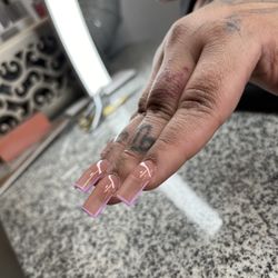 Glossy Nails & Spa