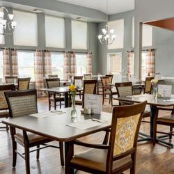 The Chateau at Gardnerville - The Chateau at Gardnerville | Assisted Living & Memory Care | Gardnerville, NV | Community dining room