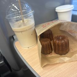 Canelés Baillardran - Latte and Caneles