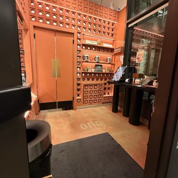 OMO Thai Tea - Kiosk to order - Bubble Tea Near Me - Bellevue, Washington