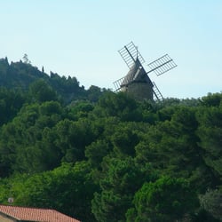 Le Moulin
